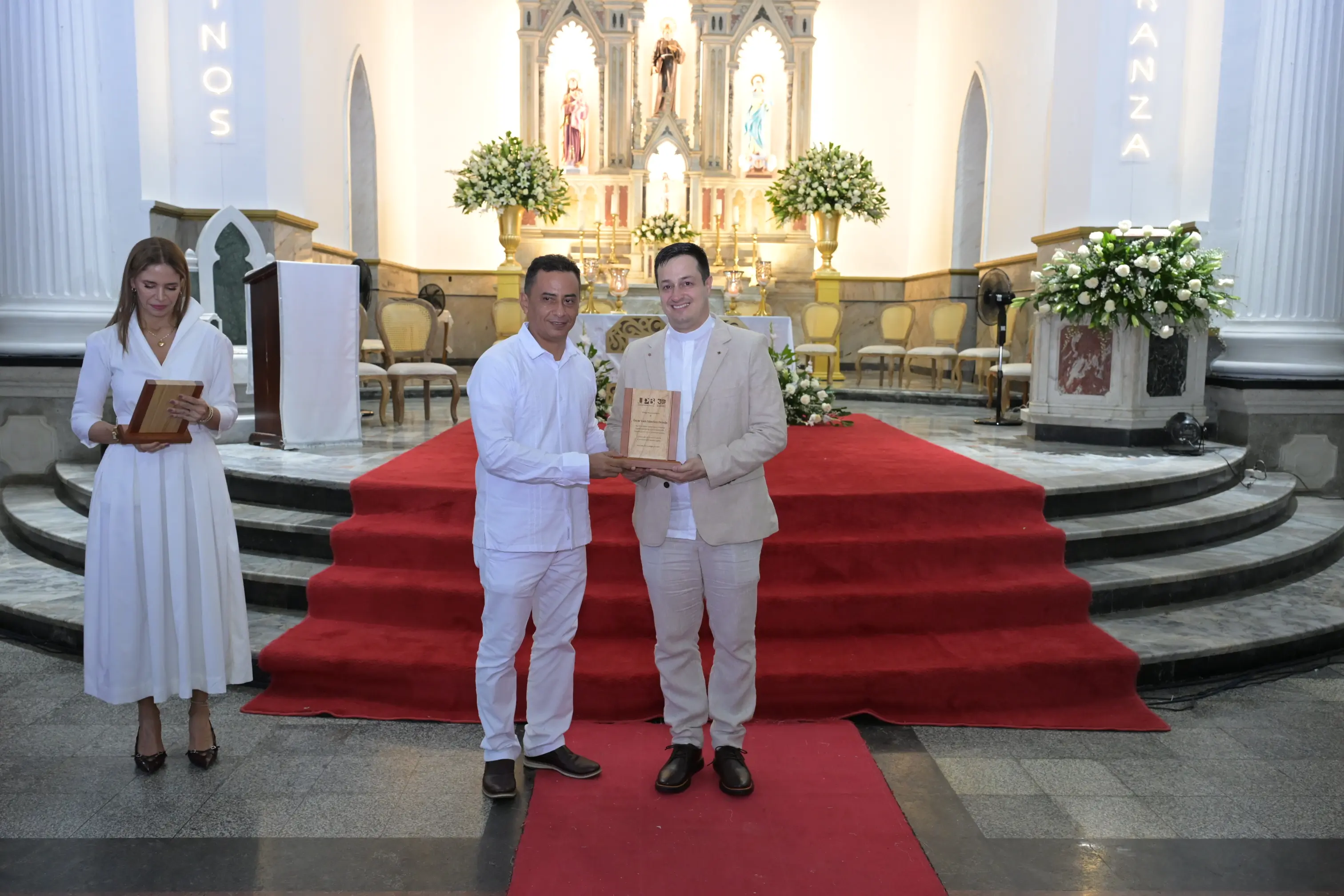 Café con Óscar Sánchez Oviedo